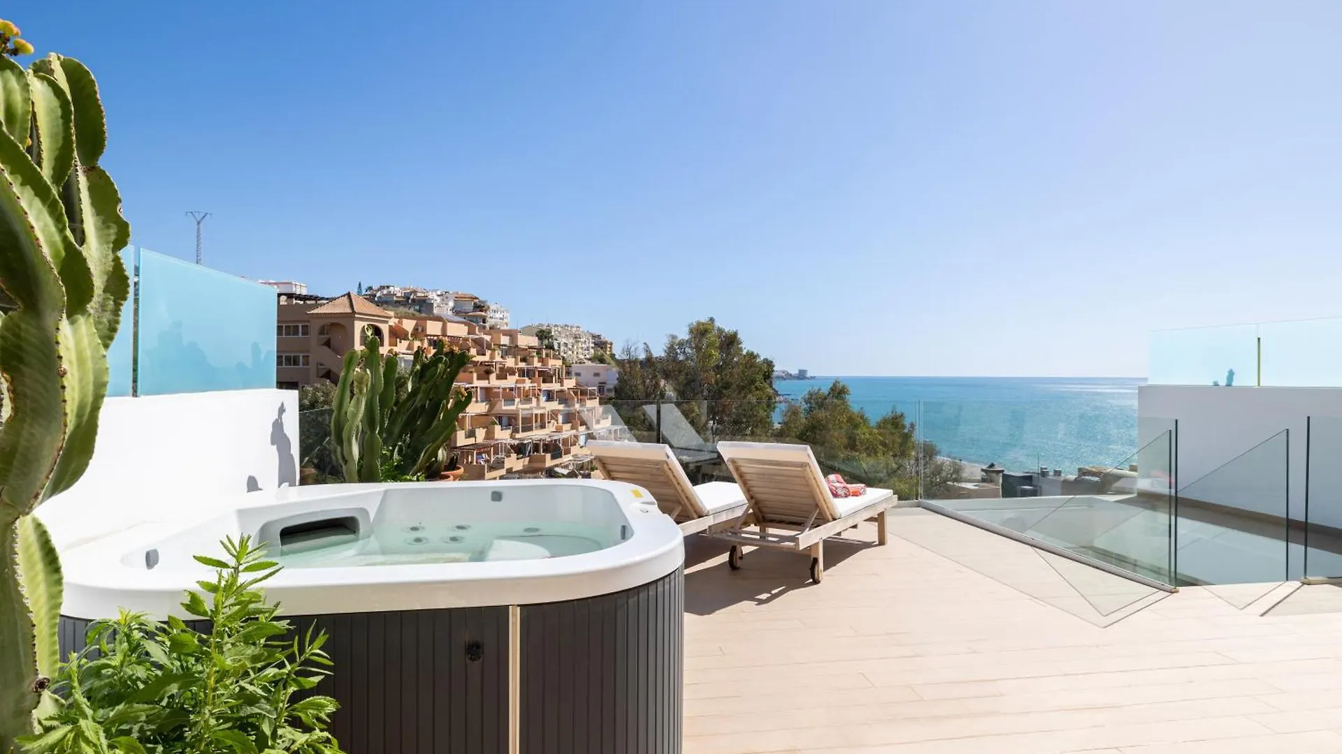 Higueron Rental Wave&Sun Fuengirola